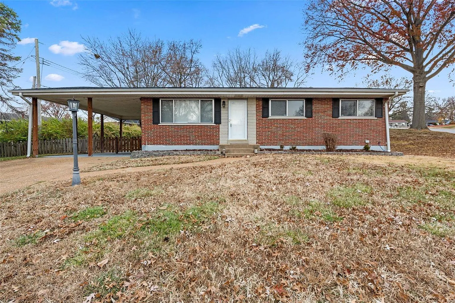 9301 Lodge Pole Ln photo 1