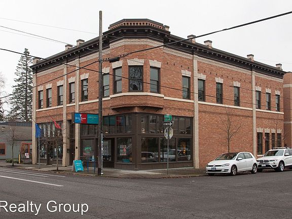 3rd image of 3039 N Williams Ave #10277246