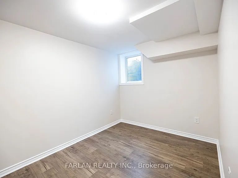 621 Gibbons St #1 — Photo 9