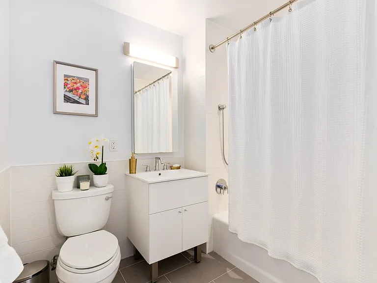 1328 Fulton St #604 — Photo 5
