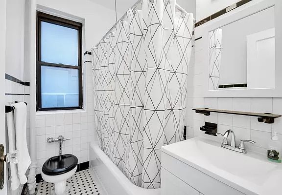5th image of 854 W 181st St APT 2F
