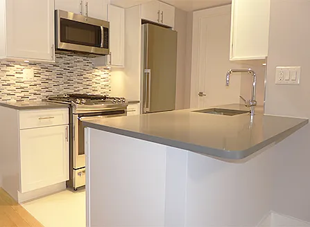 320 East 52nd Street — Photo 1