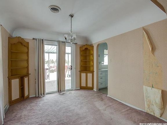 3rd image of 1449 E Parkway Ave