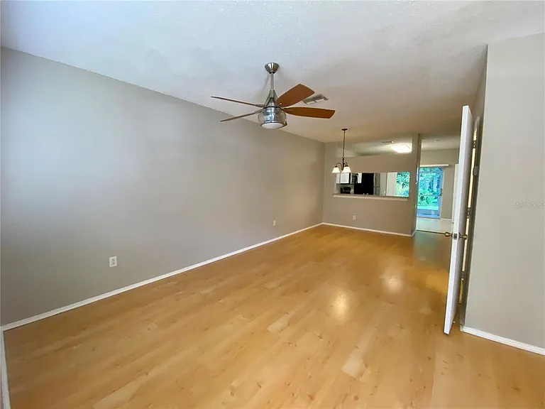 12415 Berkeley Square Dr — Photo 6