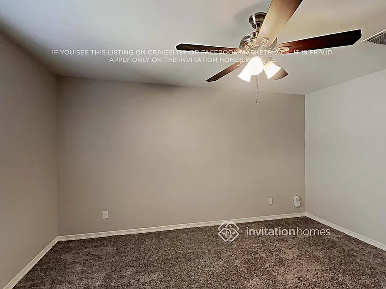 8020 W Agora Ln — Photo 18