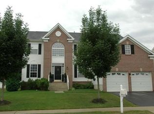 54 Birmingham Dr, Columbus, NJ 08022