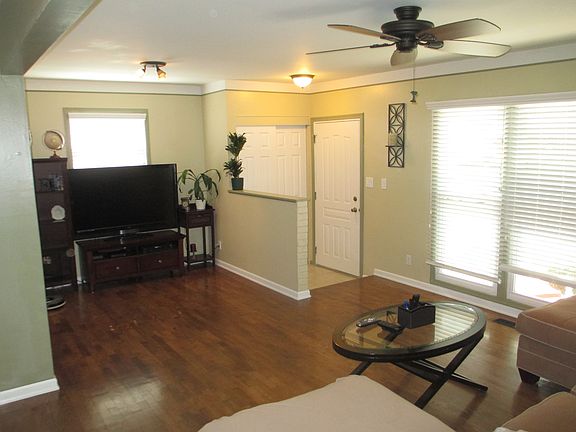 2nd image of 21513 Parkway St
