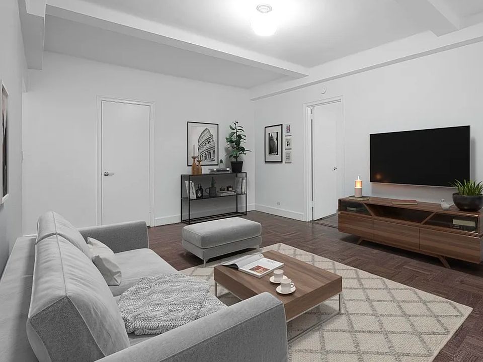2nd image of 98 Greenwich Ave #3