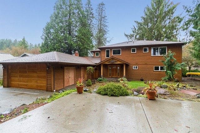 1st image of 2017 E Beaver Lake Dr SE