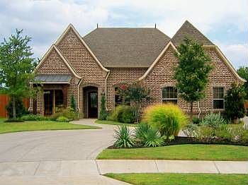 1st image of 460 Hidden Lakes Dr