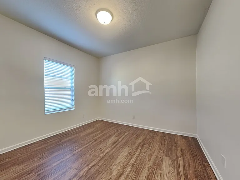 4878 Saint James Ln — Photo 21