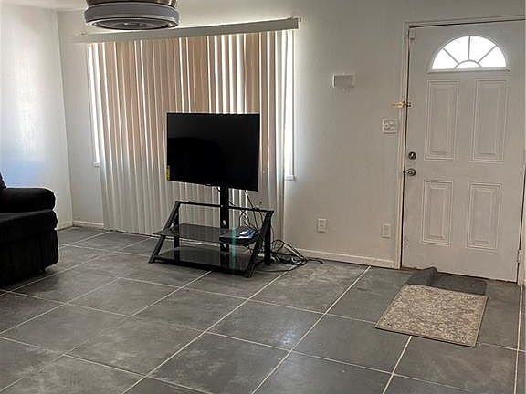 2nd image of 4078 Fleetwood Dr