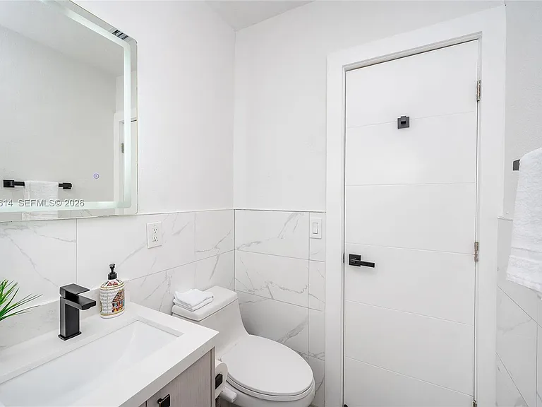 5505 NW 5th Ct #5507 — Photo 14