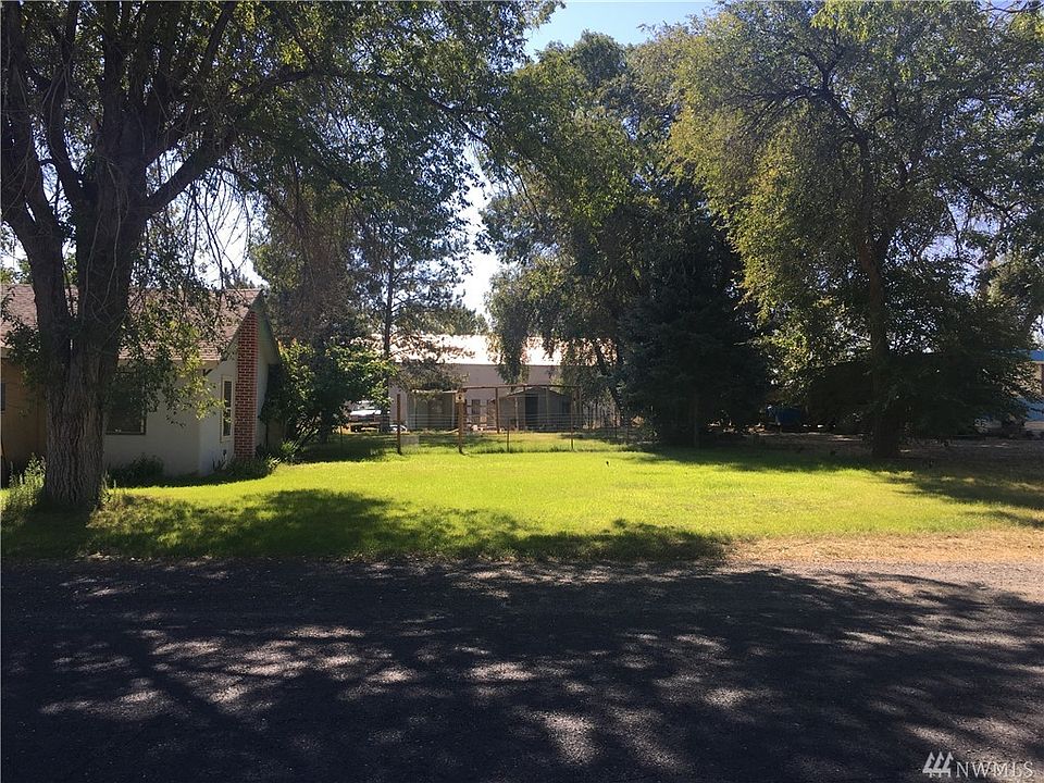 2nd image of 237 Ephrata Ave NW