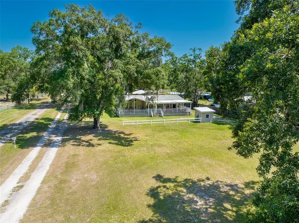 444 Old Welcome Rd, Lithia, FL 33547