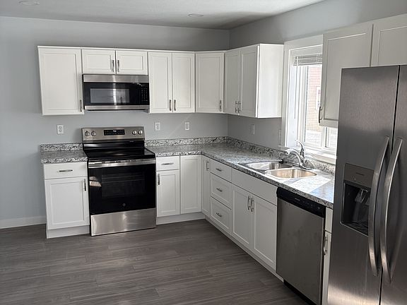 4th image of 421 E Glendale St #1