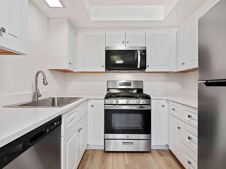 313 Northgate Dr #D — Photo 5