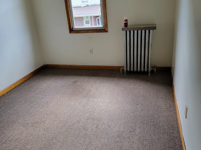 204 Maple Ave — Photo 11