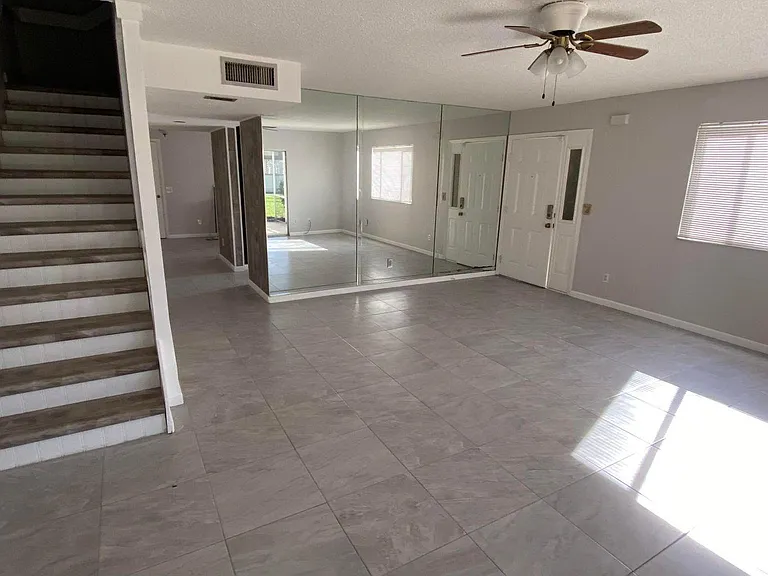 371 Maplecrest Cir — Photo 11