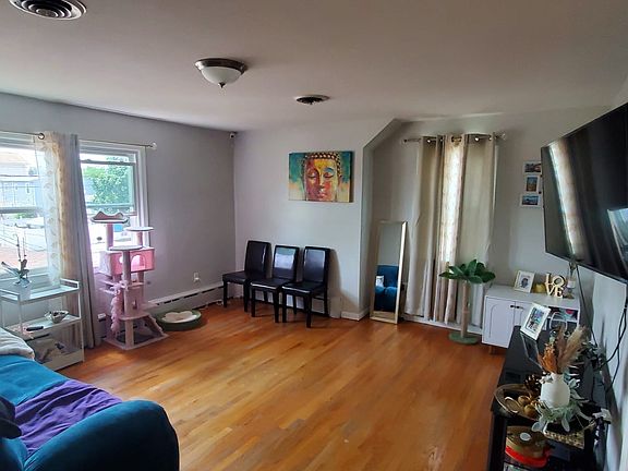 4th image of 141 Alabama Ave Floor 2