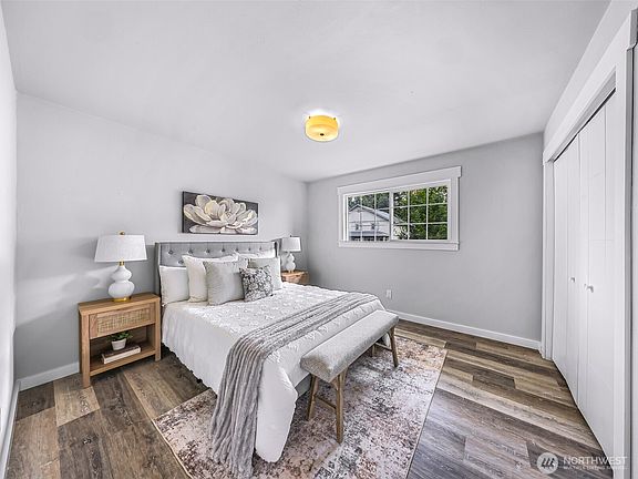 4th image of 204 Jackson Street
