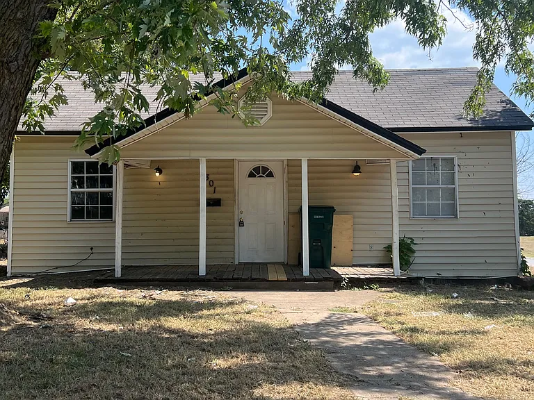 301 N Grant Ave — Photo 1