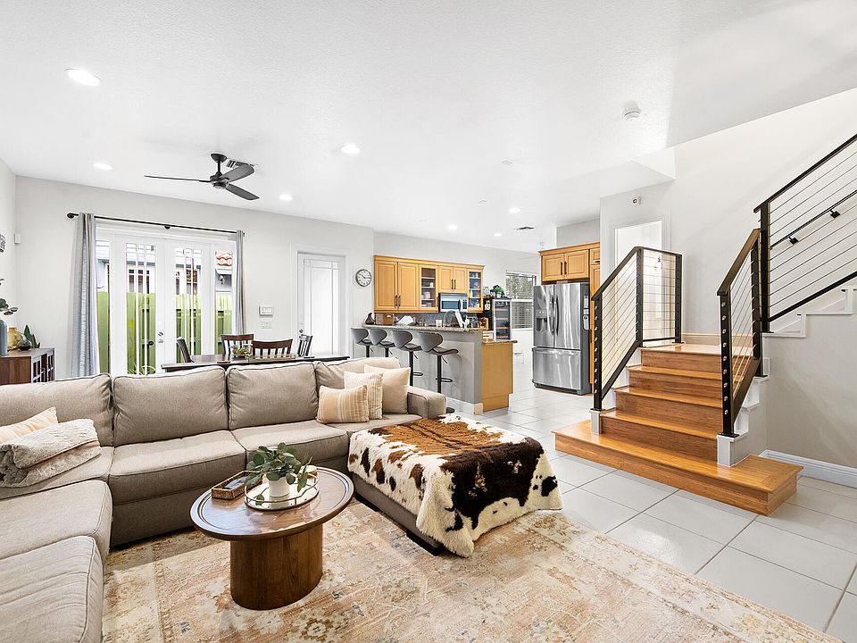 1st image of 1108 SE 4th Avenue #1108