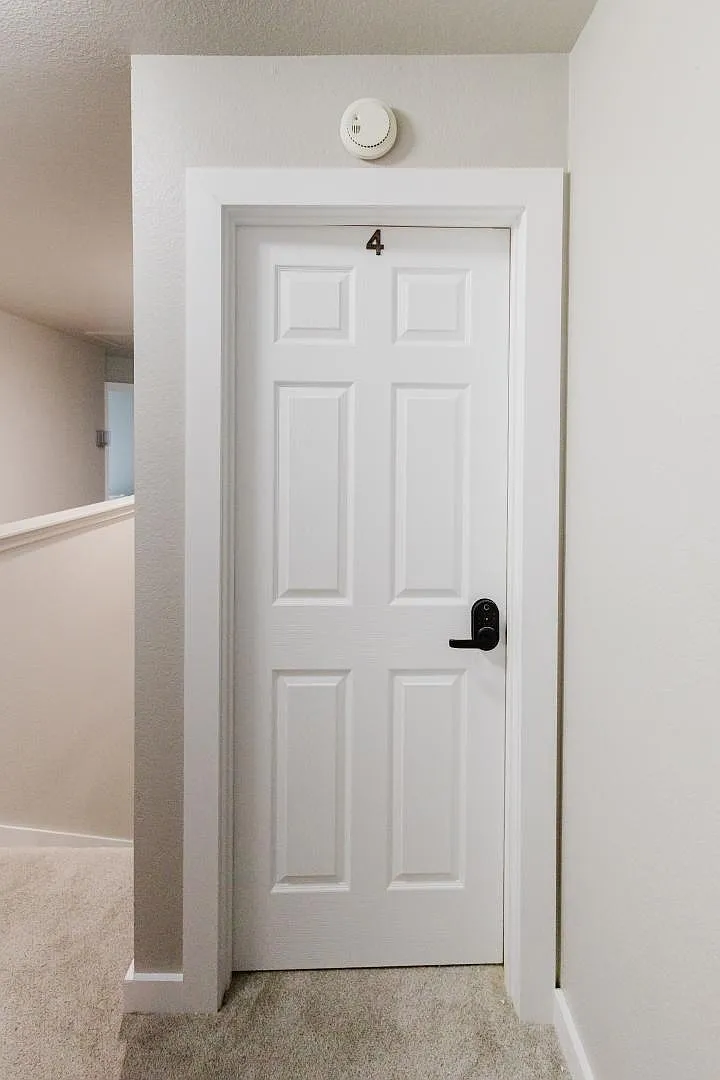 4 bed, 3.0 bath, 1986 sqft, $910 — Photo 4
