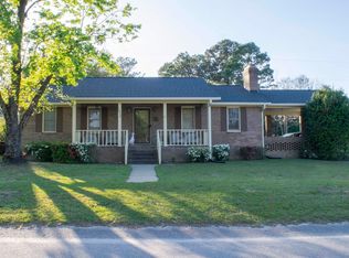 1616 Dogwood St, Cayce, SC 29033