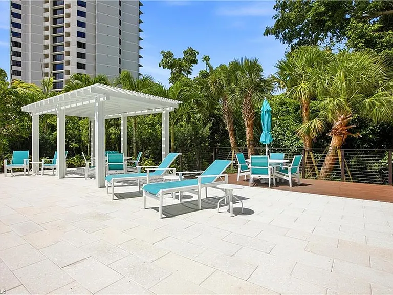 5550 Heron Point Dr #503 — Photo 37