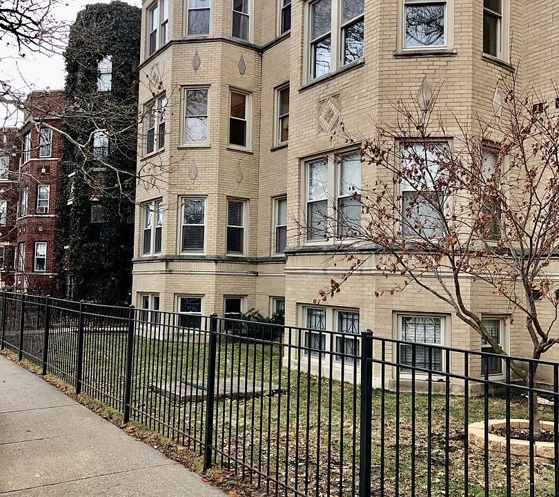 1st image of 2301 W Rosemont Ave APT 3