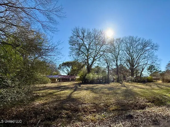 1242 Tisdale Ave, Canton, MS 39046