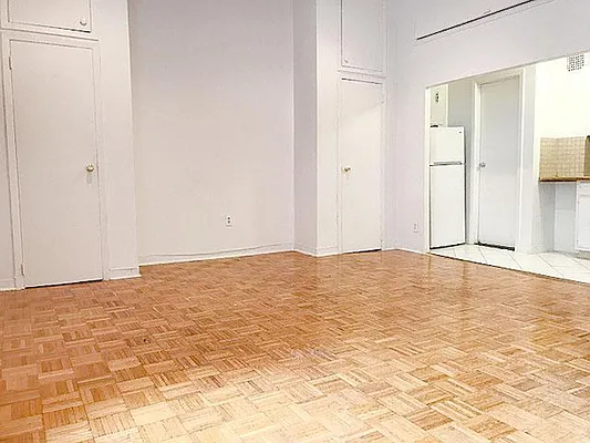 Rented by AJ Clarke | media 22