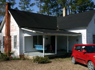 658 2nd St, Chipley, FL 32428