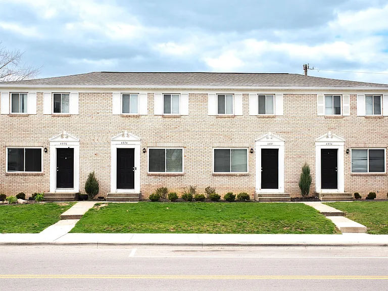 Townhomes at Weston — Photo 23