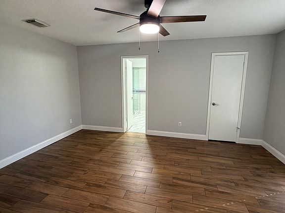 3rd image of 7305 Aberdeen Dr