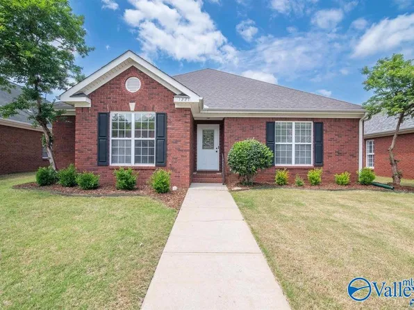 1221 Excalibur Dr SW, Decatur, AL 35603