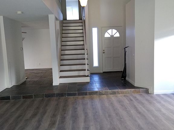 3rd image of 4424 Stoneyglen Ct