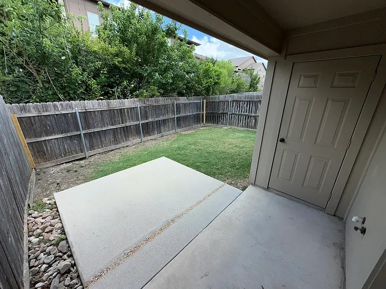 717 Ferrara Cir #B — Photo 16