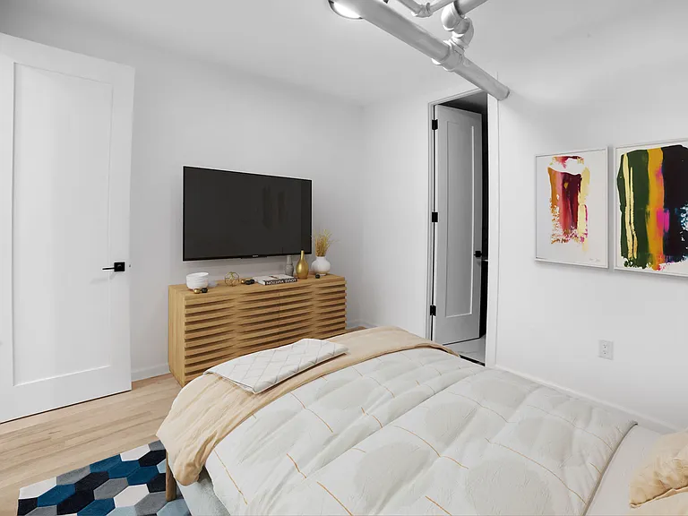 317 W 99th St #1D — Photo 7