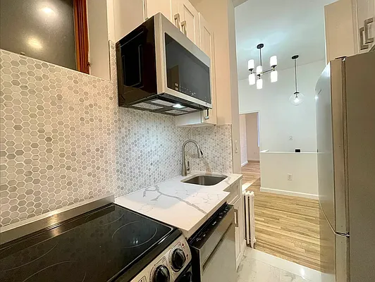 Rented by J PRESTON AND ASSOCIATES INC | media 1