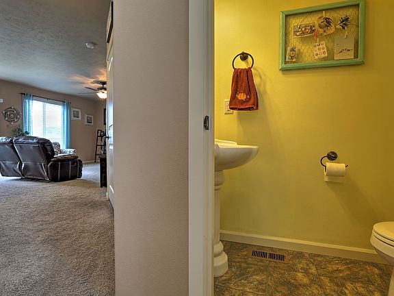 4th image of 4605 Saint Paul Ct