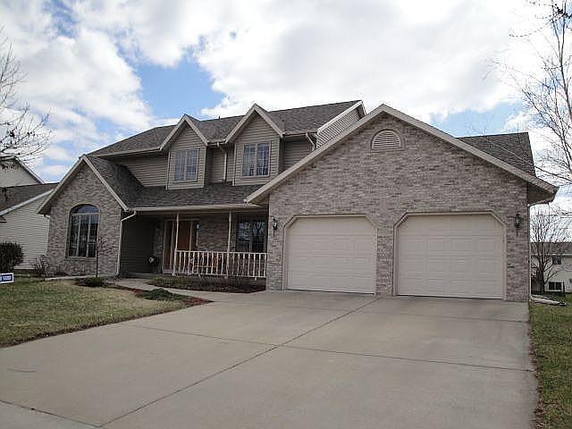 2nd image of 1545 Parkside Dr