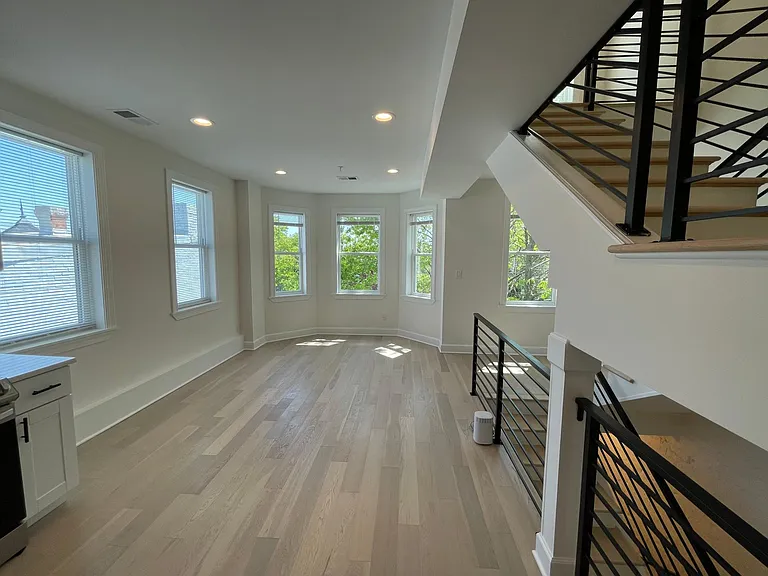 75 Florida Ave NW #4 — Photo 6