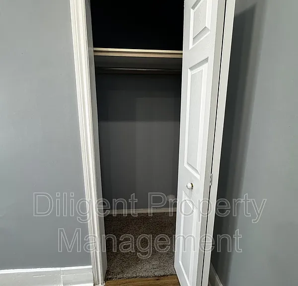 492 King George St #1 — Photo 16