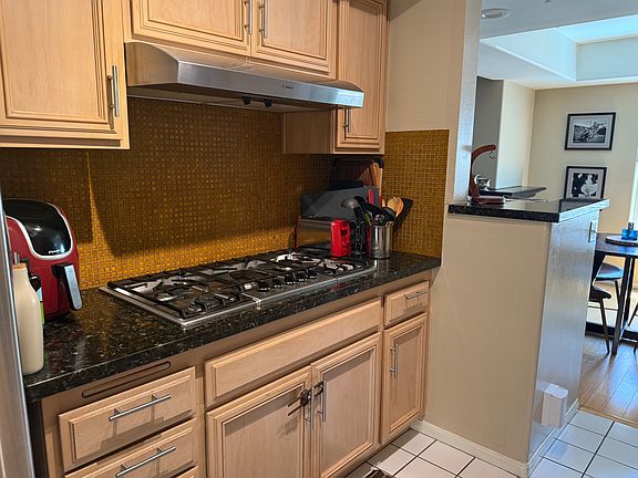 5th image of 4259 Fulton Ave APT 307