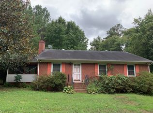 11411 Locust Dale Ln, Amelia Court House, VA 23002