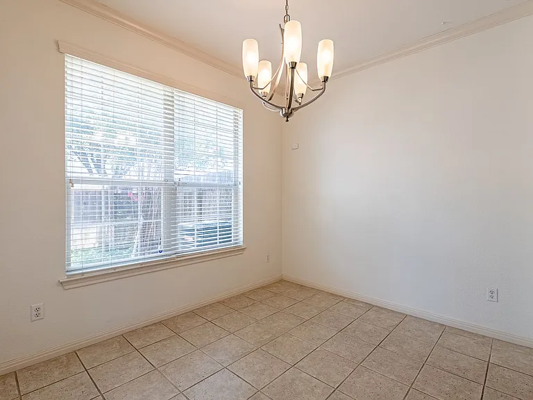 1101 E Parmer Ln #121 — Photo 9