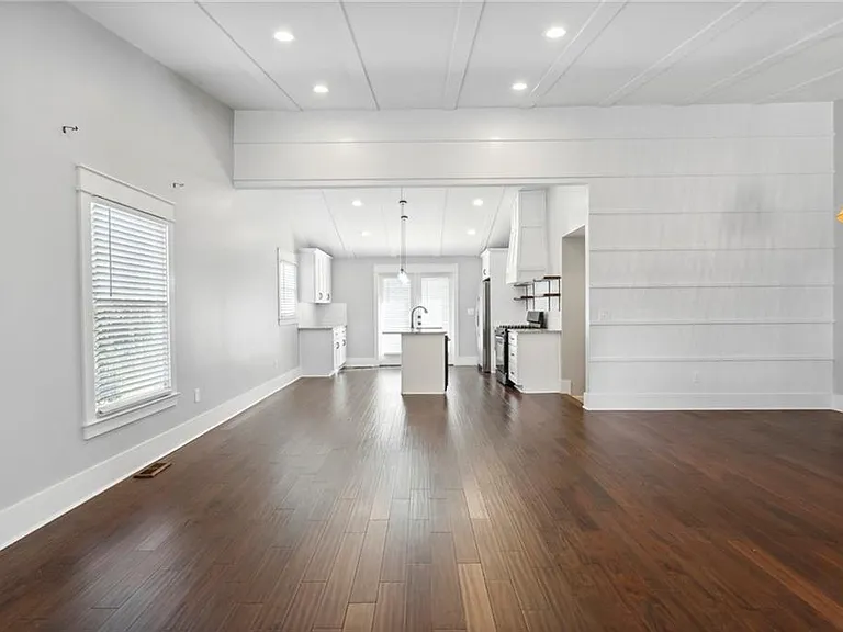 3258 Highland Dr SE — Photo 11