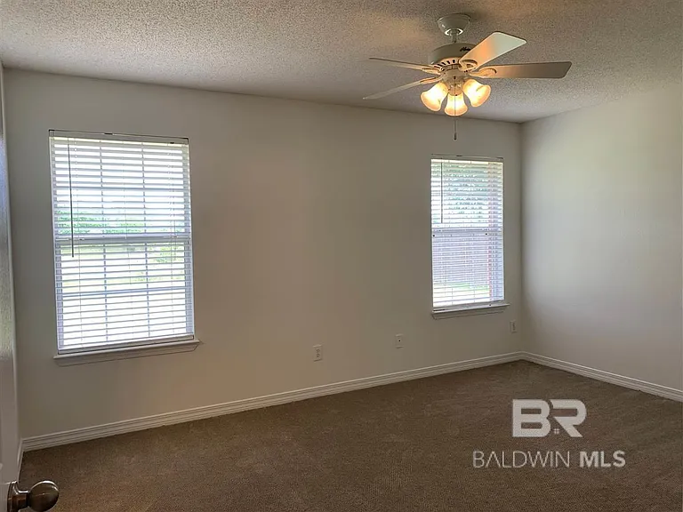 16215 Mansion St — Photo 13